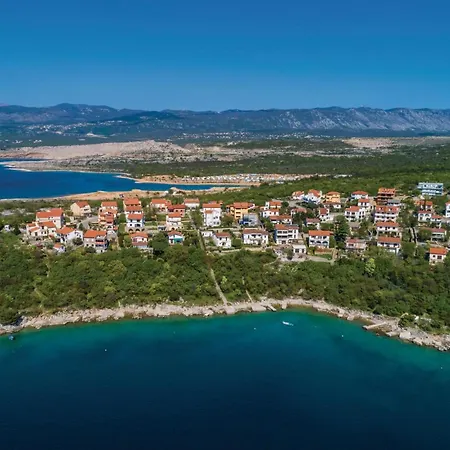 Apartament Lovely In Malinska With Wifi